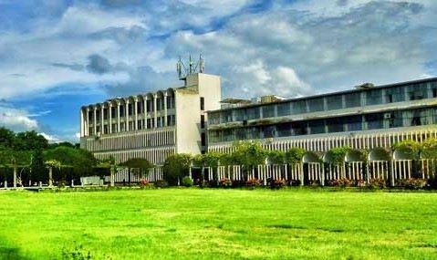 শাস্তি পেলো বাকৃবির ১৫৪ শিক্ষক-শিক্ষার্থী